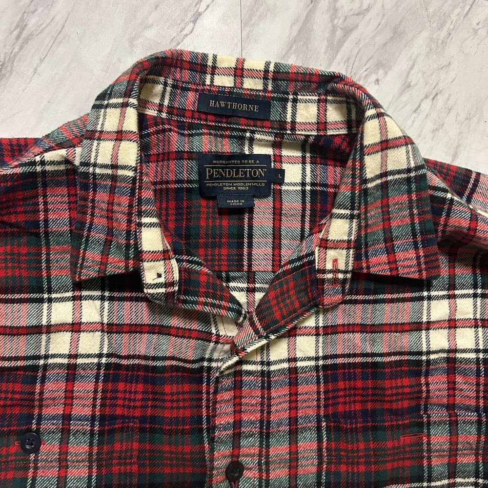 Pendleton Men's Red Plaid Button-Up Hawthorne Fla… - image 2